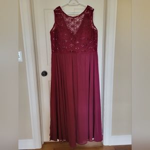Mori lee Madeline Gardner Bordeaux color prom dress 26